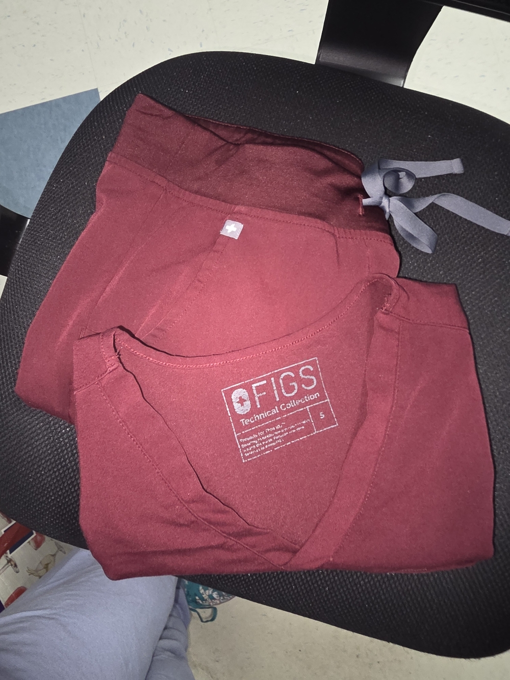 FIGS Technical Collection Scrub Set in Burgundy/Cranberry